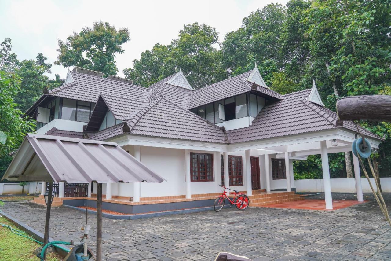 Thanal Premium Villa By - A Place To Call Your Home Muvattupuzha 外观 照片